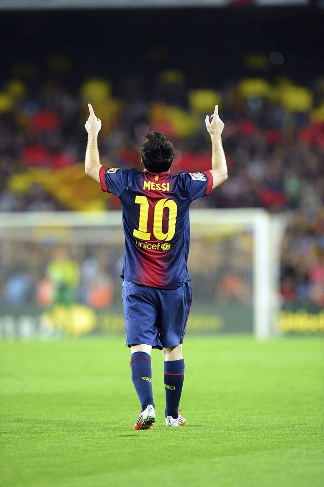 Camiseta clásica del Barcelona con el número 10
